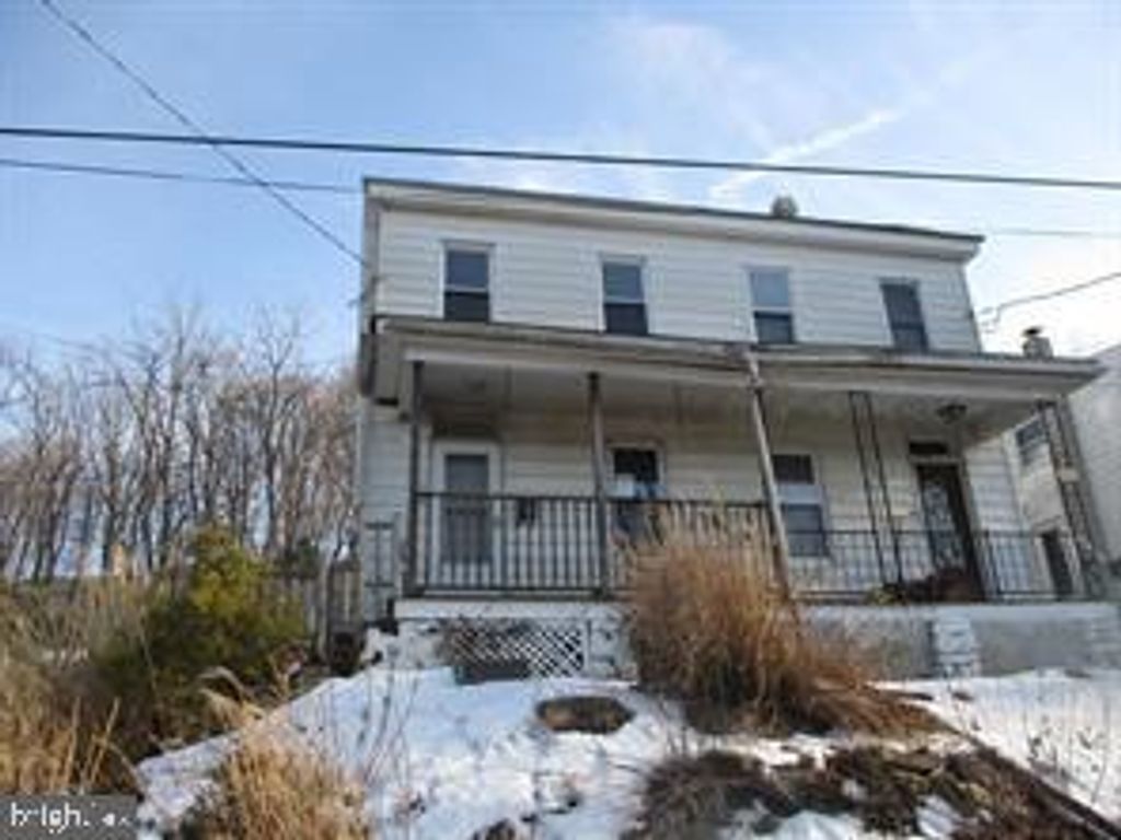 47 ASH ST, Cressona, PA 17929
