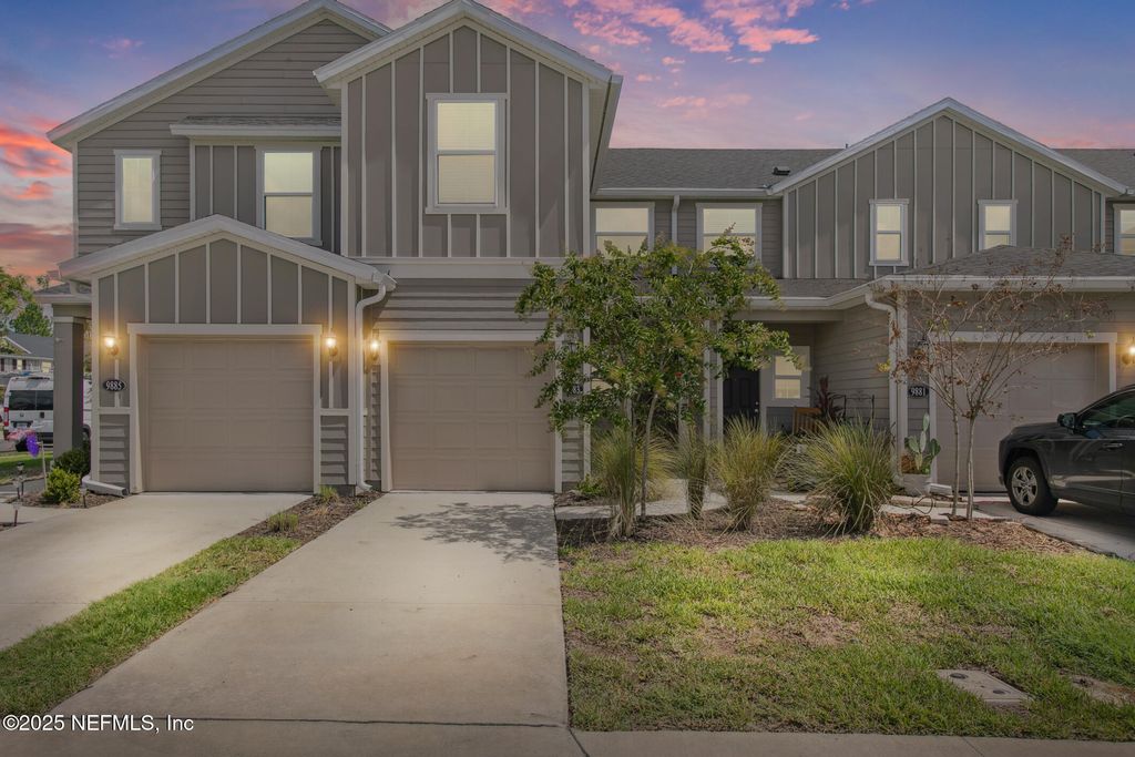 9883 FIDDLEBACK Lane, Jacksonville, FL 32222
