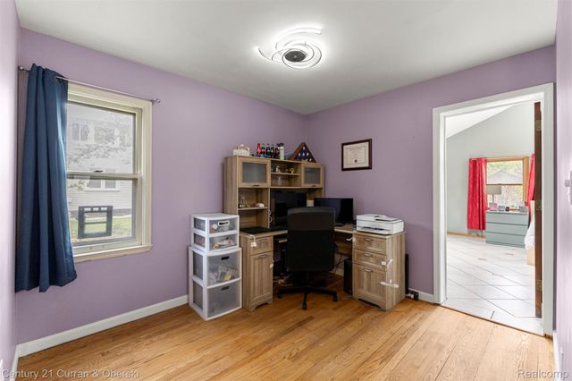 9616 Auburndale Street, Livonia, MI 48150