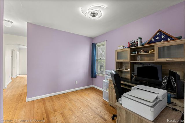 9616 Auburndale Street, Livonia, MI 48150