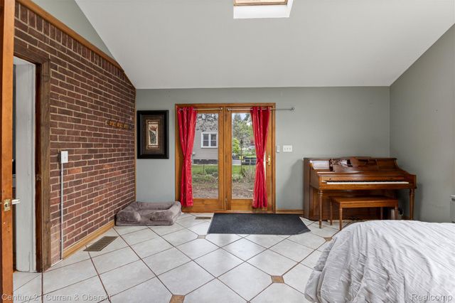 9616 Auburndale Street, Livonia, MI 48150