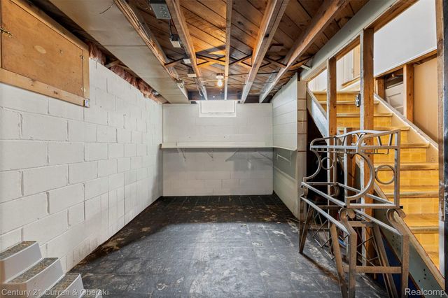 9616 Auburndale Street, Livonia, MI 48150