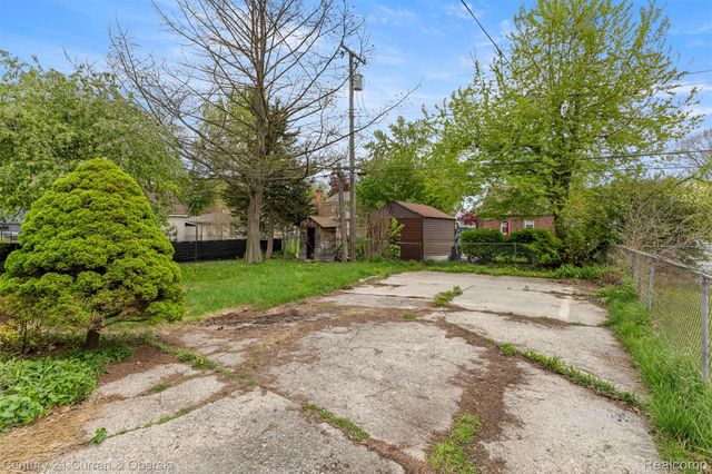 9616 Auburndale Street, Livonia, MI 48150