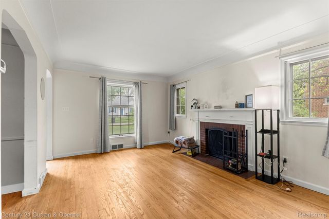 9616 Auburndale Street, Livonia, MI 48150