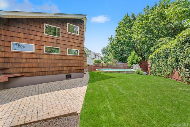14645 13th Avenue, Whitestone, NY 11357