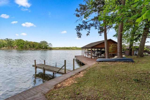 405 Triple S Drive, Mount Vernon, TX 75457