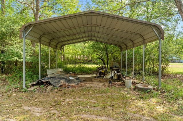 405 Triple S Drive, Mount Vernon, TX 75457