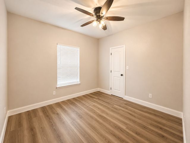 801 Meadowlark Circle, Granbury, TX 76049
