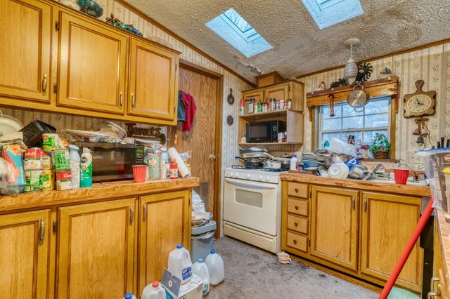 892 S 500 W, Hebron, IN 46341