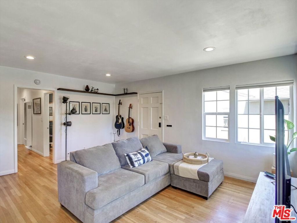 3021 S Genesee Avenue, Los Angeles, CA 90016 — photo 3