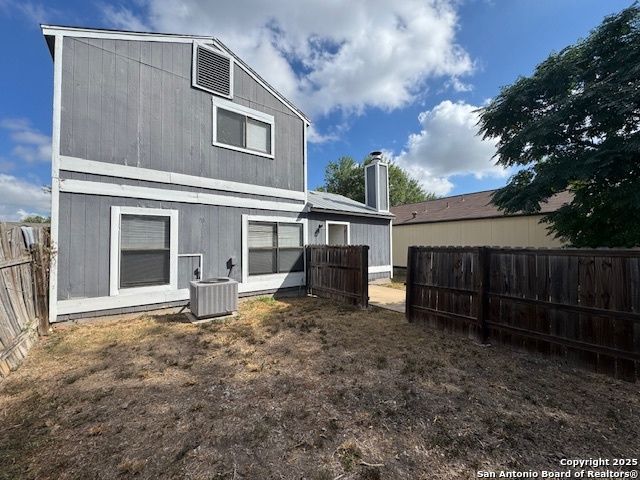 10010 Amber Field, San Antonio, TX 78245