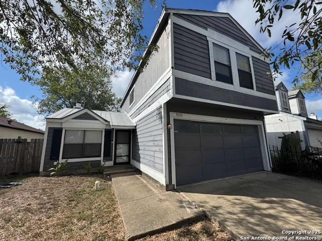 10010 Amber Field, San Antonio, TX 78245