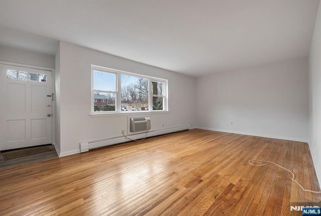 121 Regency Park, Ramsey, NJ 07446