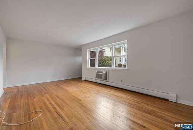 121 Regency Park, Ramsey, NJ 07446