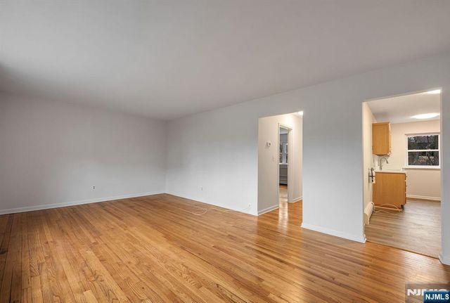 121 Regency Park, Ramsey, NJ 07446