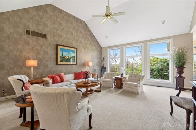 1475 Country Wood Drive, Bellbrook, OH 45440
