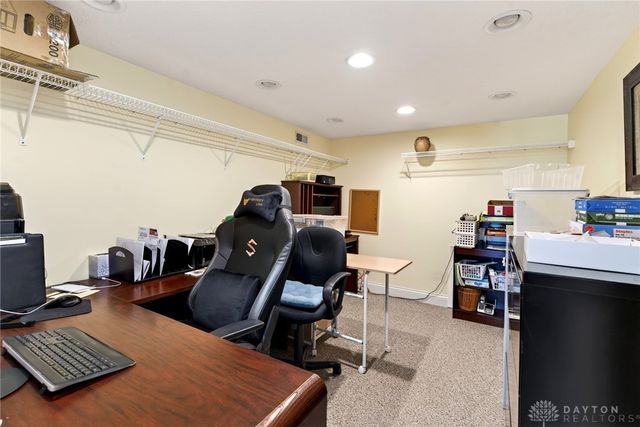 1475 Country Wood Drive, Bellbrook, OH 45440
