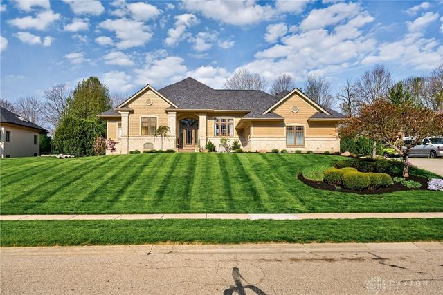 1475 Country Wood Drive, Bellbrook, OH 45440