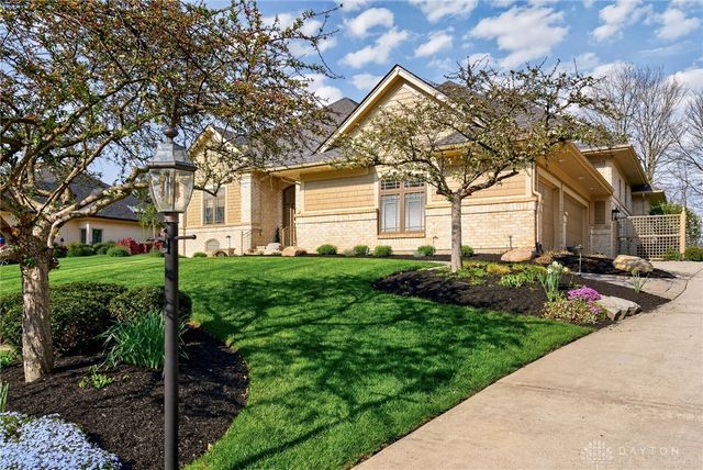 1475 Country Wood Drive, Bellbrook, OH 45440