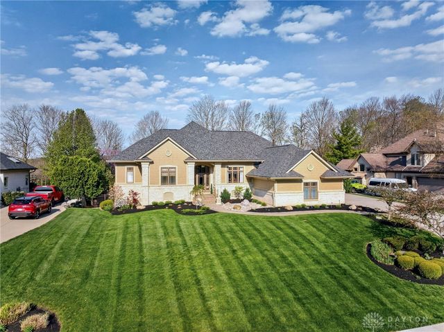 1475 Country Wood Drive, Bellbrook, OH 45440