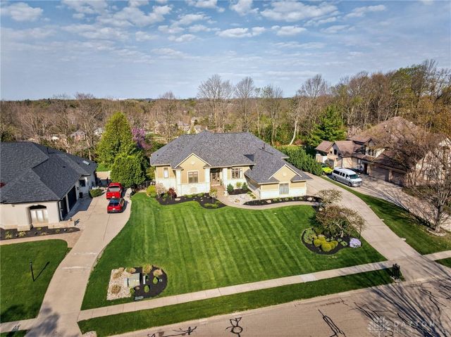 1475 Country Wood Drive, Bellbrook, OH 45440