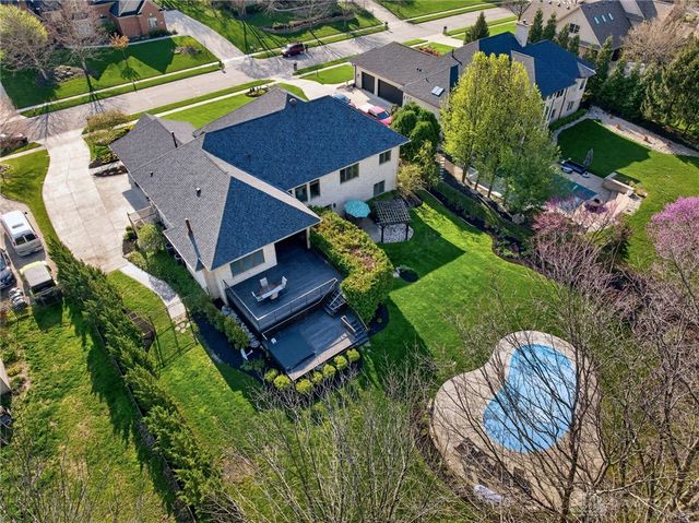 1475 Country Wood Drive, Bellbrook, OH 45440