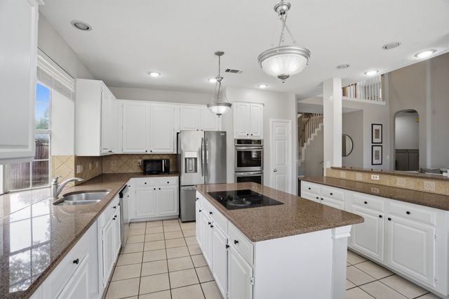 2214 Cherry Hill Lane, Mckinney, TX 75072