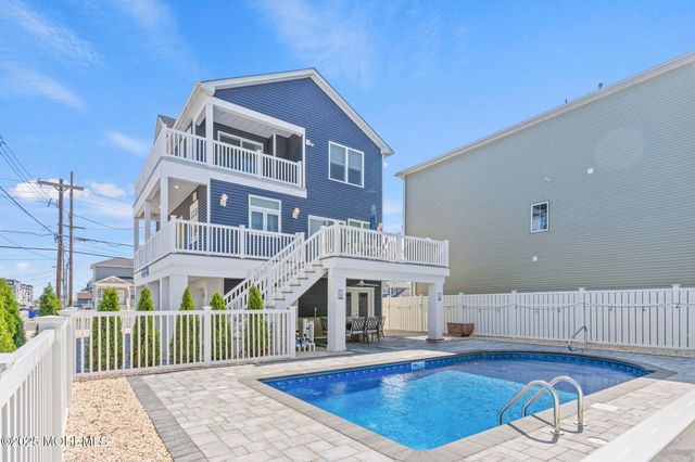 99 Coolidge Avenue, Ortley Beach, NJ 08751