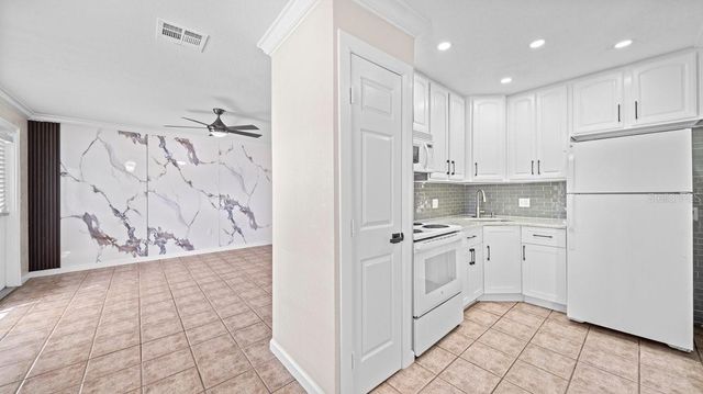 170 POINSETTIA CIRCLE NE, Port Charlotte, FL 33952