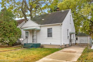 24611 Oxford Street, Dearborn, MI 48124