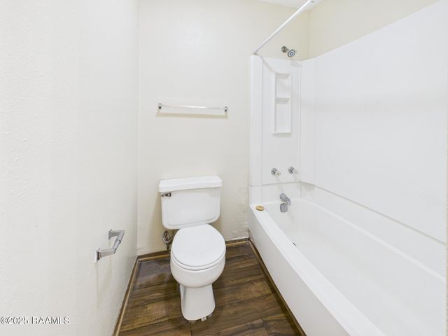 201 High Meadows Boulevard 122, Lafayette, LA 70507