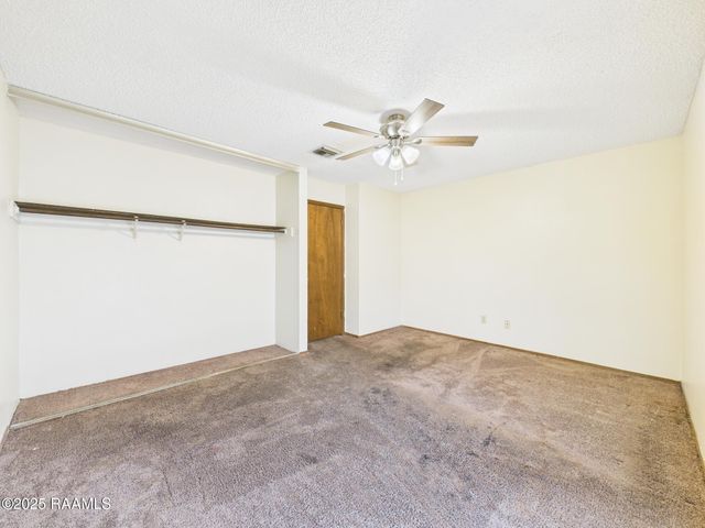 201 High Meadows Boulevard 122, Lafayette, LA 70507