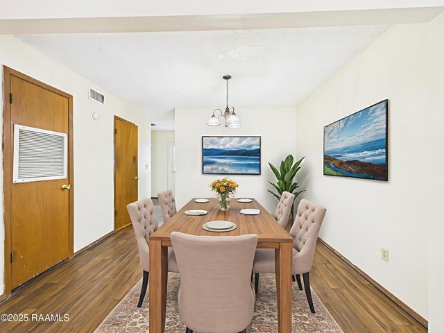 201 High Meadows Boulevard 122, Lafayette, LA 70507