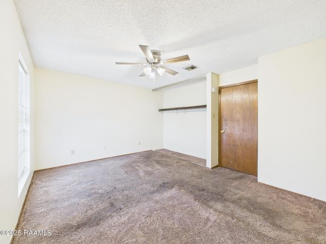 201 High Meadows Boulevard 122, Lafayette, LA 70507