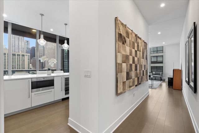 403 N Wabash Avenue 10C, Chicago, IL 60611