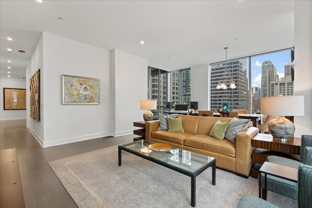 403 N Wabash Avenue 10C, Chicago, IL 60611