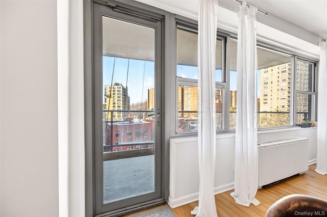 2500 Johnson Avenue 8K, Bronx, NY 10463