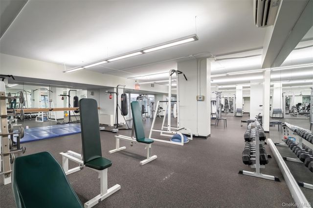 2500 Johnson Avenue 8K, Bronx, NY 10463