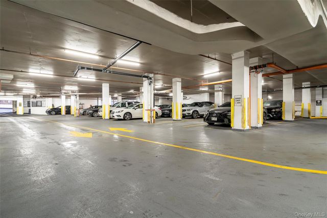 2500 Johnson Avenue 8K, Bronx, NY 10463