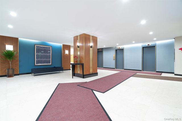 2500 Johnson Avenue 8K, Bronx, NY 10463