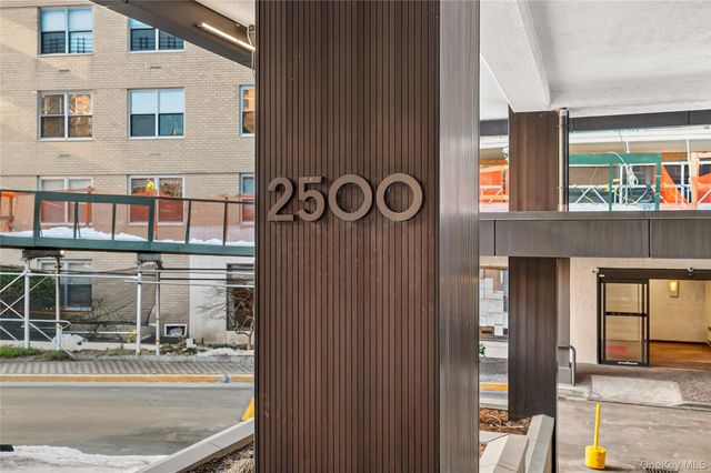 2500 Johnson Avenue 8K, Bronx, NY 10463