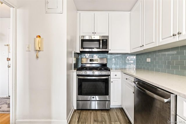 2500 Johnson Avenue 8K, Bronx, NY 10463