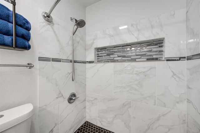 59 County Road 33915, Powderly, TX 75473