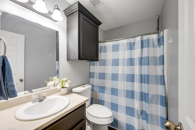 59 County Road 33915, Powderly, TX 75473