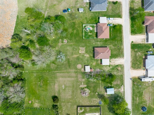 59 County Road 33915, Powderly, TX 75473