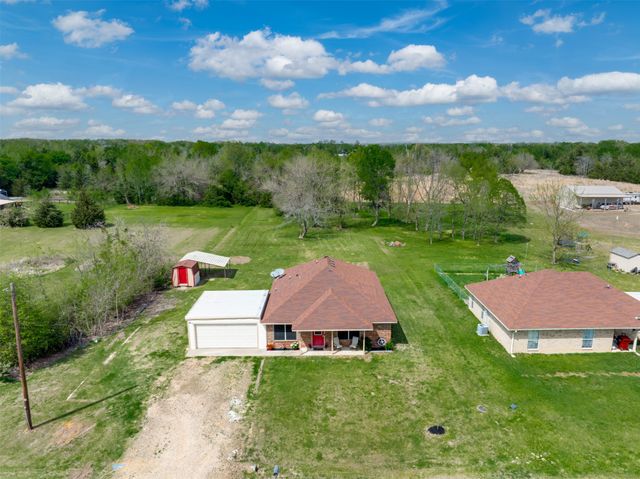 59 County Road 33915, Powderly, TX 75473