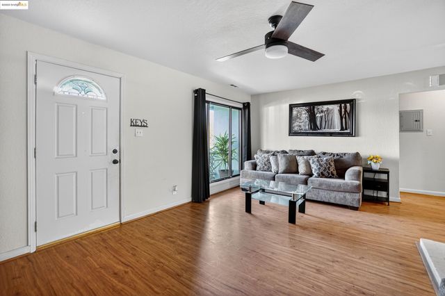 401 San Joaquin Ave, Antioch, CA 94509