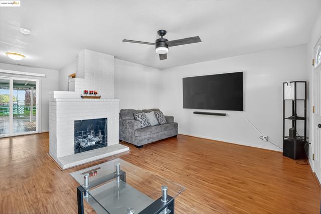 401 San Joaquin Ave, Antioch, CA 94509