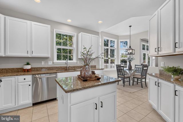 6482 WARWICK CIR, Alexandria, VA 22315