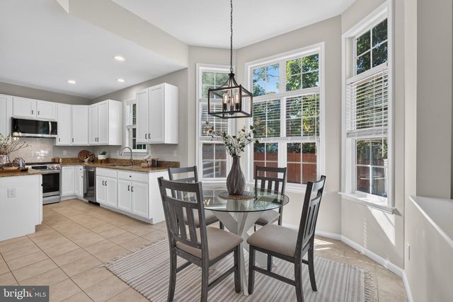 6482 WARWICK CIR, Alexandria, VA 22315